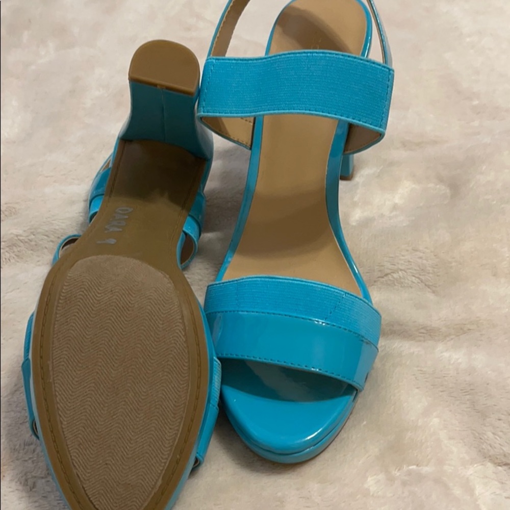 Shoes - Picture 4 of 4
